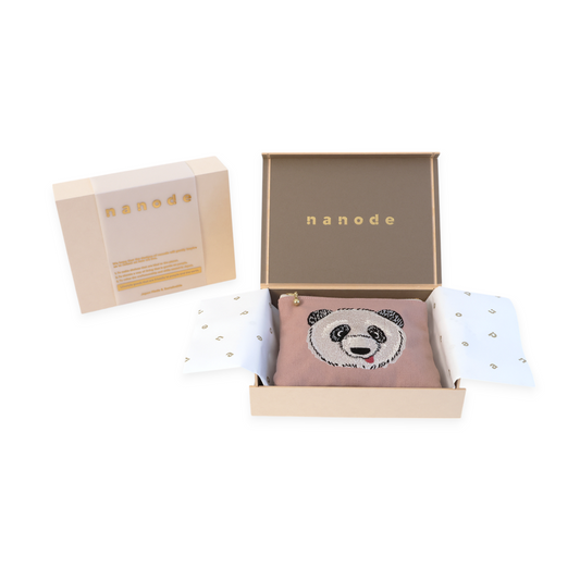 ブルーベリーで染めたティッシュポーチ Panda ギフトセット(再利用できるボックス付き)