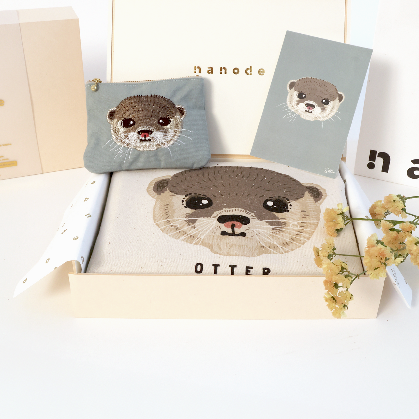 Otter gift box set (tissue pouch &amp; 2-way tote bag)